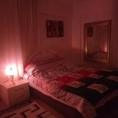 Kenyy Lägenhet *